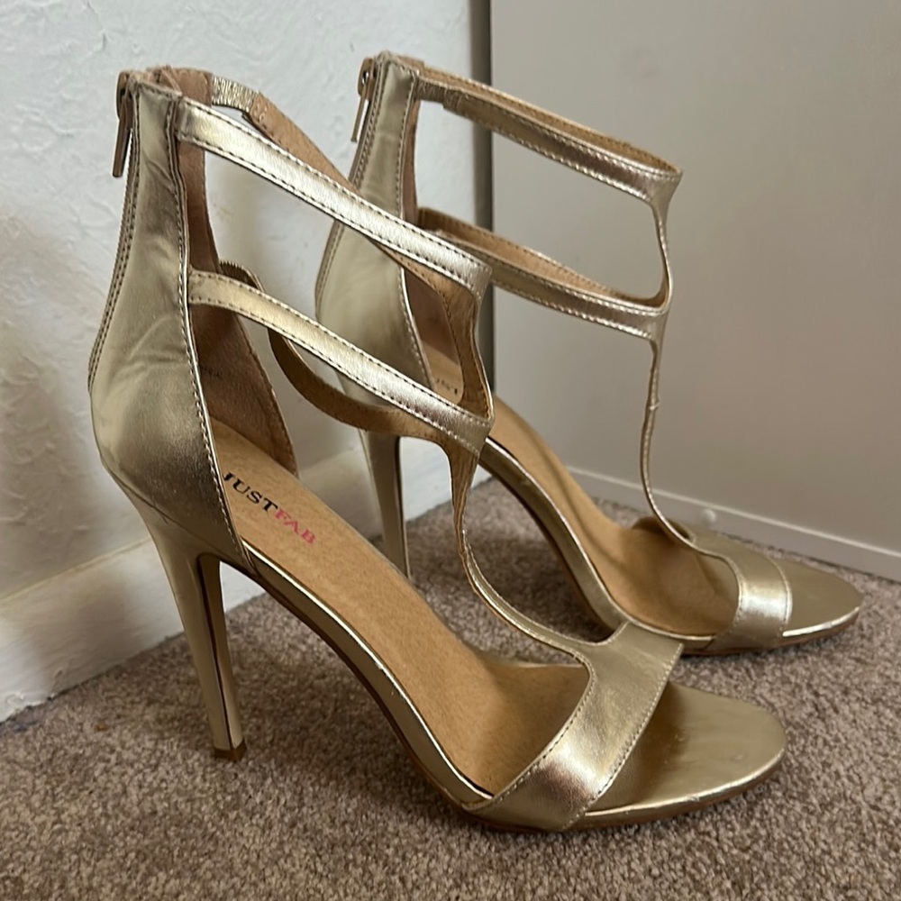 JustFab Gold Stiletto Heels with Ankle Straps Size 8.5
